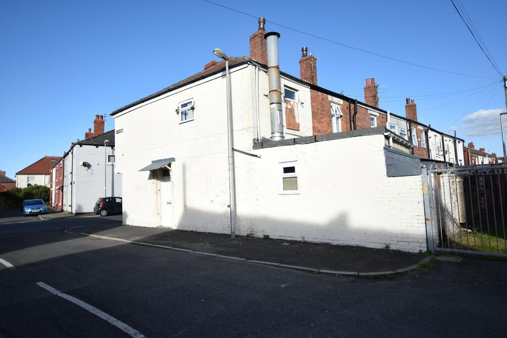 Takeaway for sale in Aintree Road, Blackpool, FY4