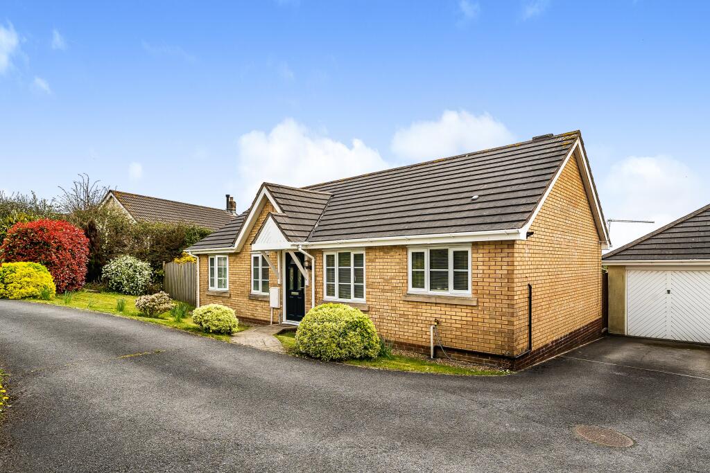 3 bedroom detached bungalow for sale in Westcots Drive, Winkleigh, Devon, EX19