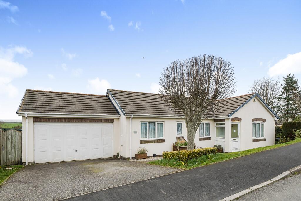 3 bedroom detached bungalow for sale in Fern Meadow, Okehampton, Devon