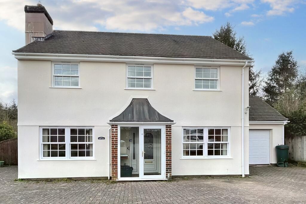 5 bedroom detached house for sale in The Gardens, Brandis Corner, Holsworthy, Devon, EX22