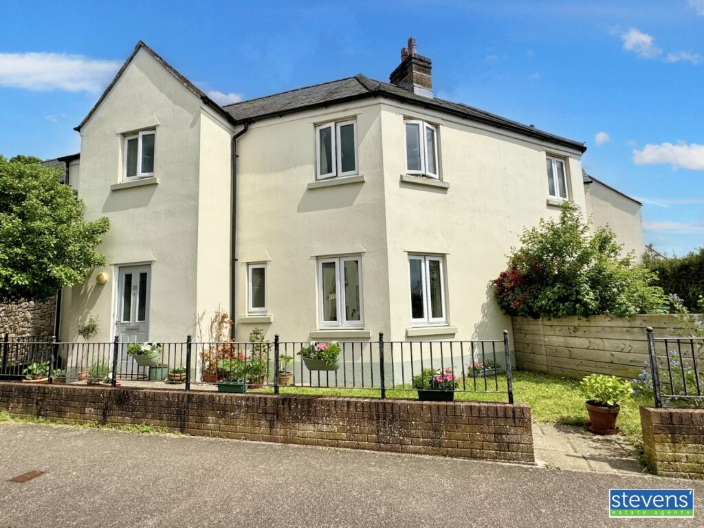 3 bedroom semidetached house for sale in Strawberry Fields, North
