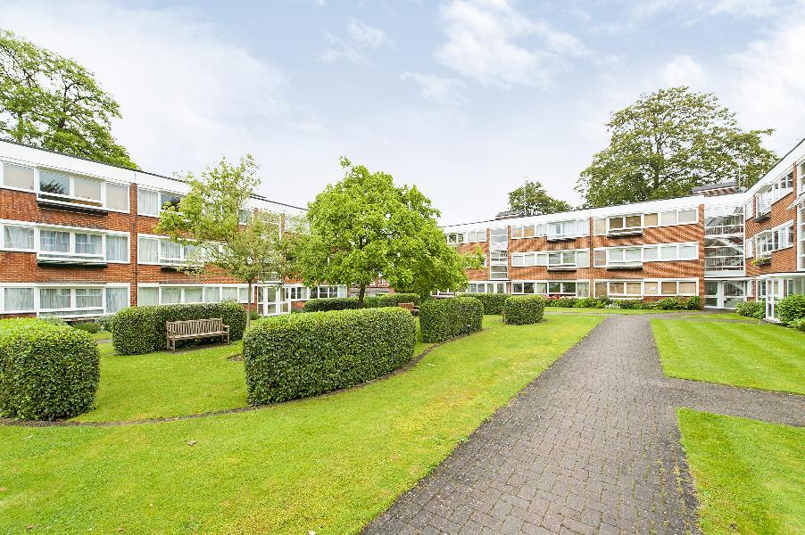 Main image of property: Kings Road, TW10