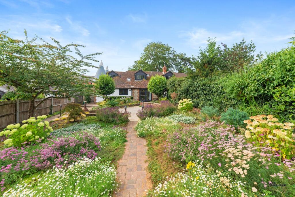 Main image of property: Sutton Road, Langley, ME17