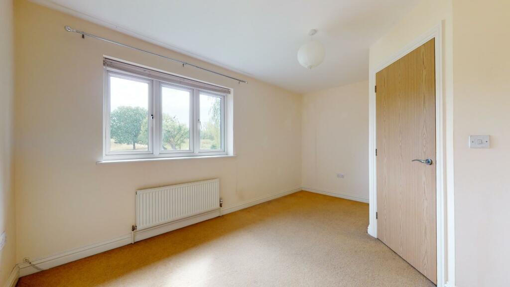 Additional property image - Wrotham Road, Gravesend, DA11