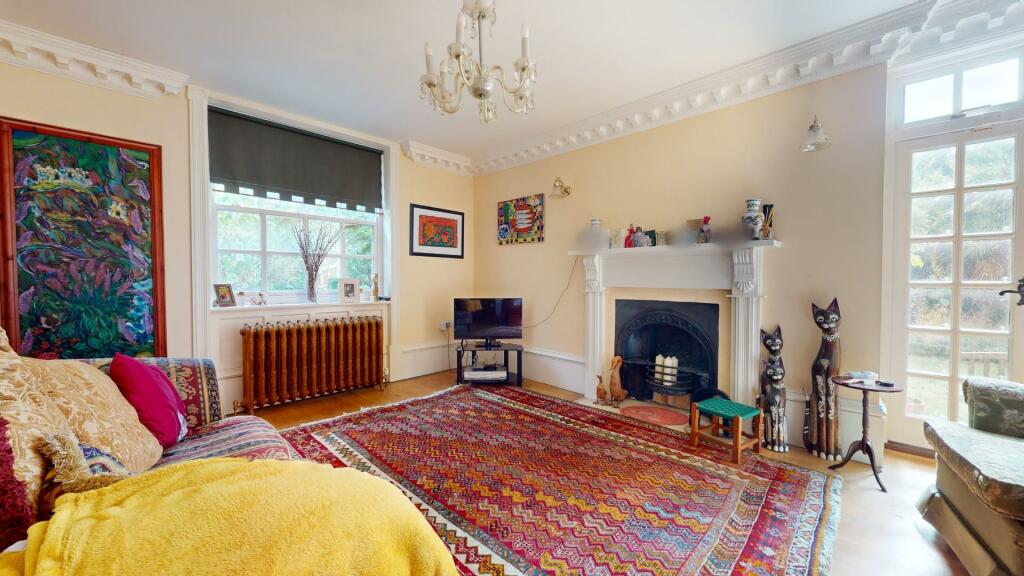 Additional property image - Thong Lane, Shorne,