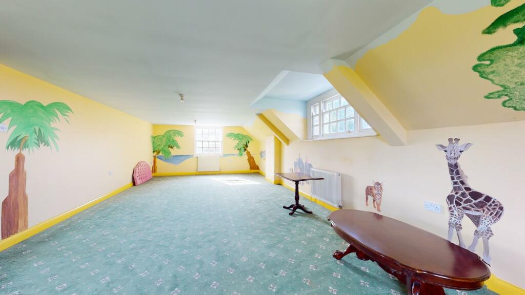 Additional property image - Thong Lane, Shorne,