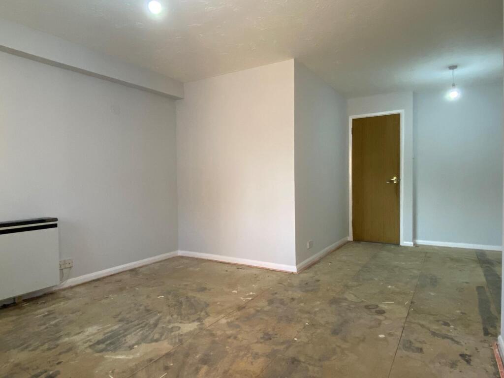 Additional property image - Maypole Road, Gravesend