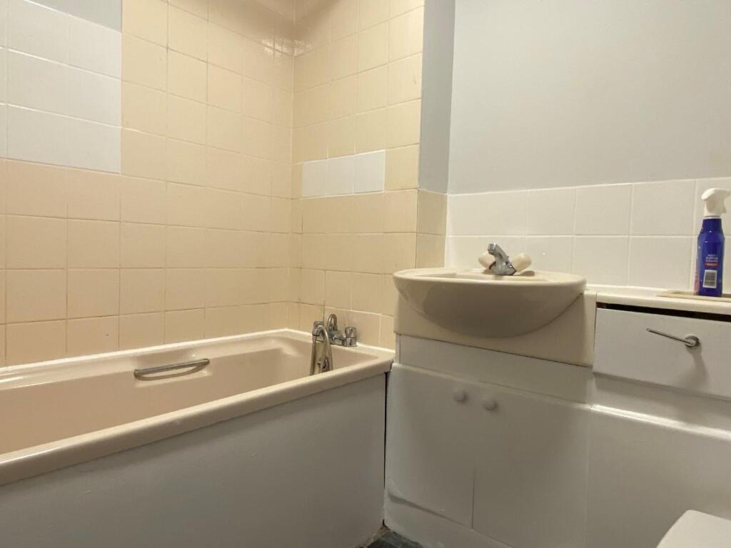 Additional property image - Maypole Road, Gravesend