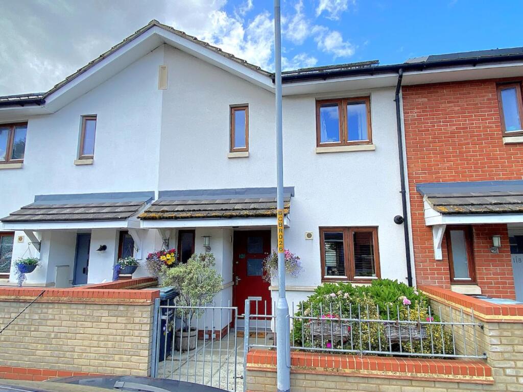 Main image of property: Christianfields Avenue, Gravesend