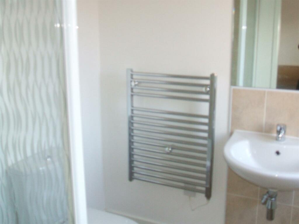 Additional property image - Flat 11, Priory Court, 241 Pershore Road, Edgbaston, Birmingham