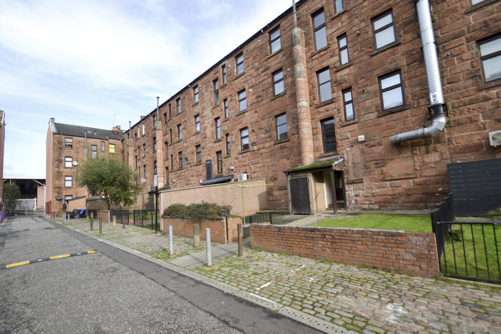 Main image of property: 1/1 44 Hathaway Lane, Maryhill, Glasgow, G20 8NF