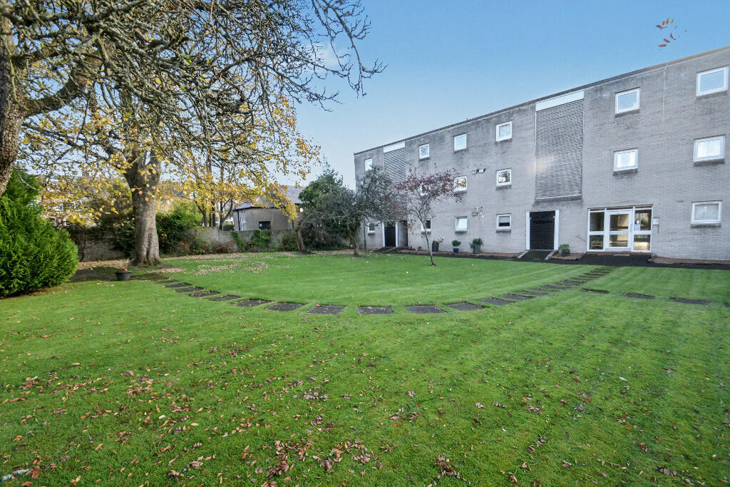 Main image of property: 12 Ellisland Road, Newlands, Glasgow, G43 2DB