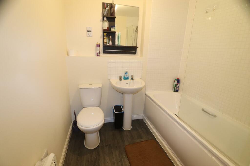Additional property image - Ashwood Close, Oldbury