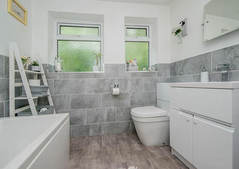Additional property image - Baddeley Gardens, Thackley,
