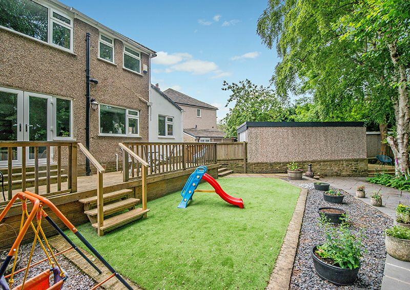 Additional property image - Baddeley Gardens, Thackley,