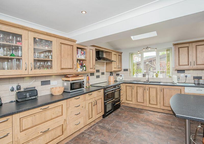 Additional property image - Whinney Brow, Thackley,