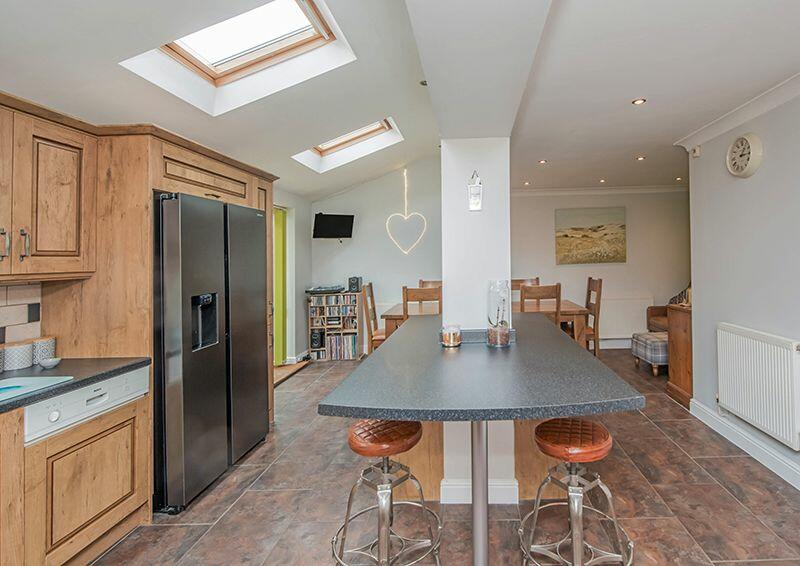 Additional property image - Whinney Brow, Thackley,