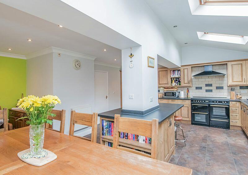 Additional property image - Whinney Brow, Thackley,