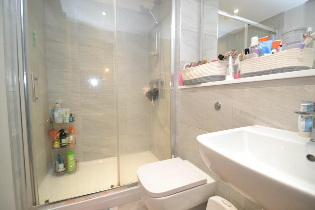 Additional property image - Waterside View, 1023 Harrogate Road, Apperley Bridge,