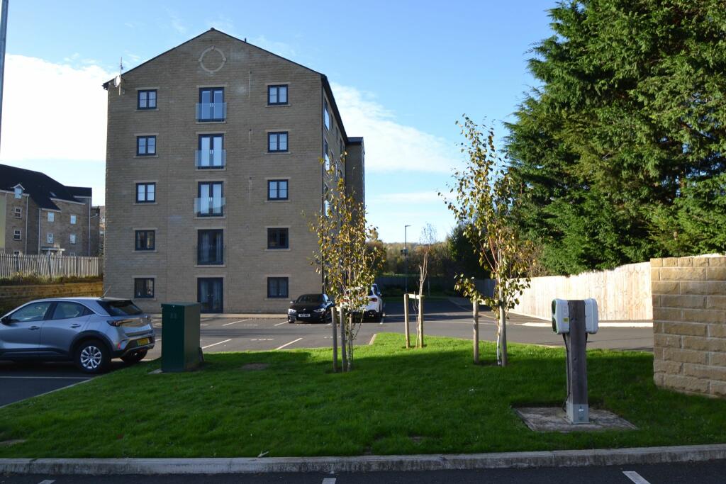 Additional property image - Waterside View, 1023 Harrogate Road, Apperley Bridge,