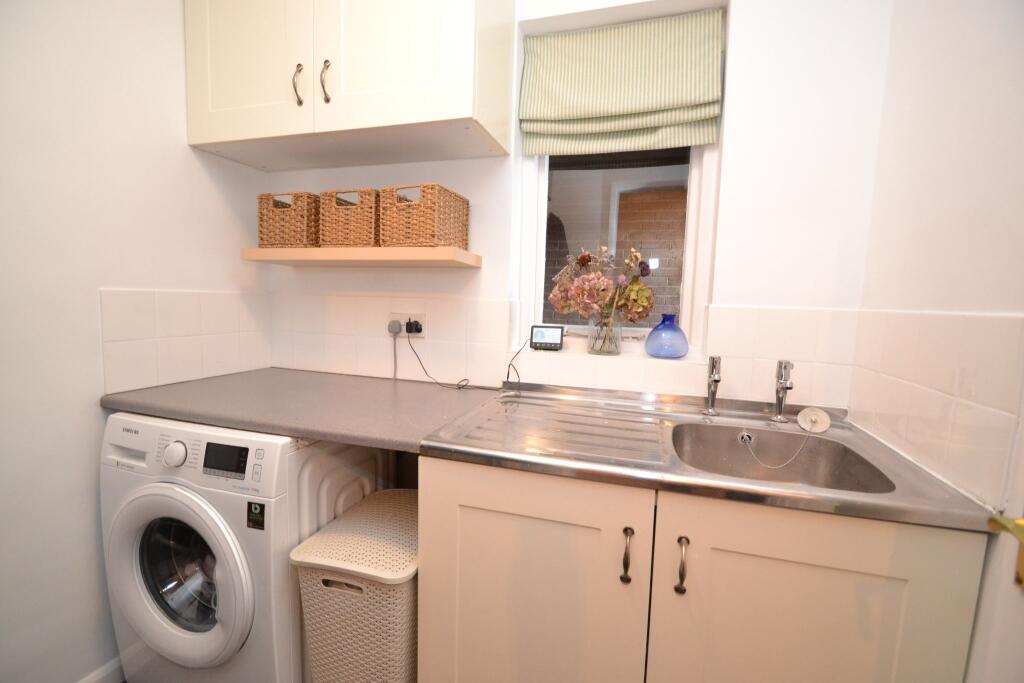 Additional property image - Evesham Grove, Idle,