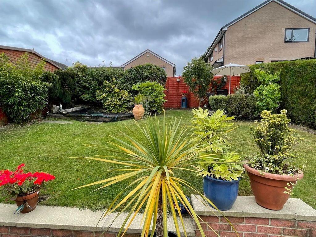 Additional property image - Evesham Grove, Idle,