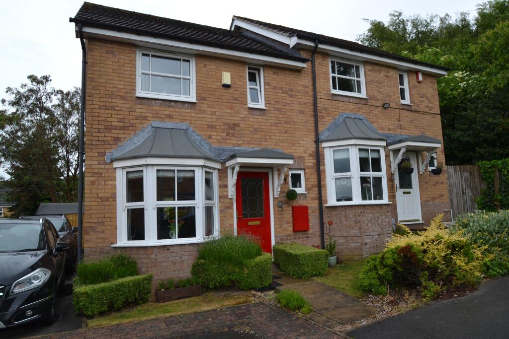 Main image of property: Straw View, Thackley, BD10