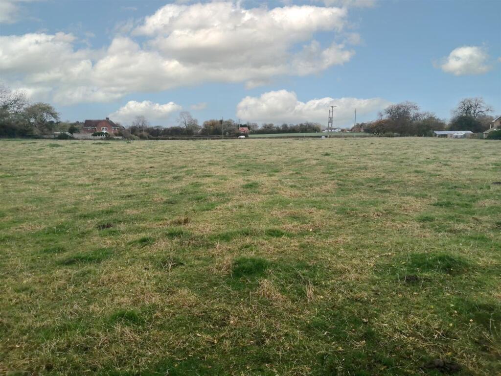 Main image of property: 5.00 Acres of Pastureland, Strubby