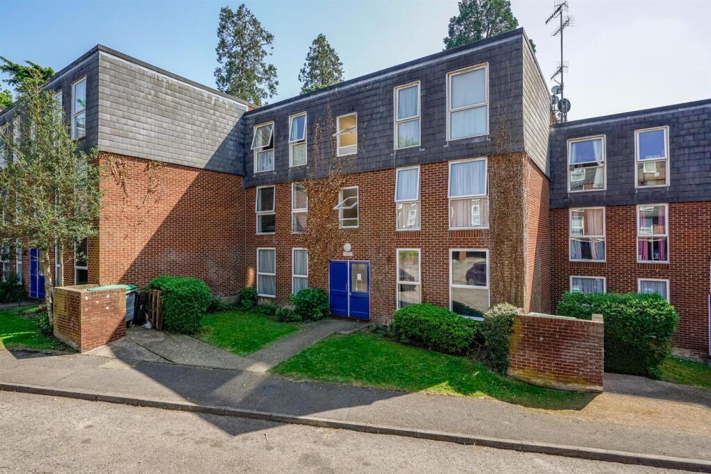 Main image of property: Bohemia, Hemel Hempstead
