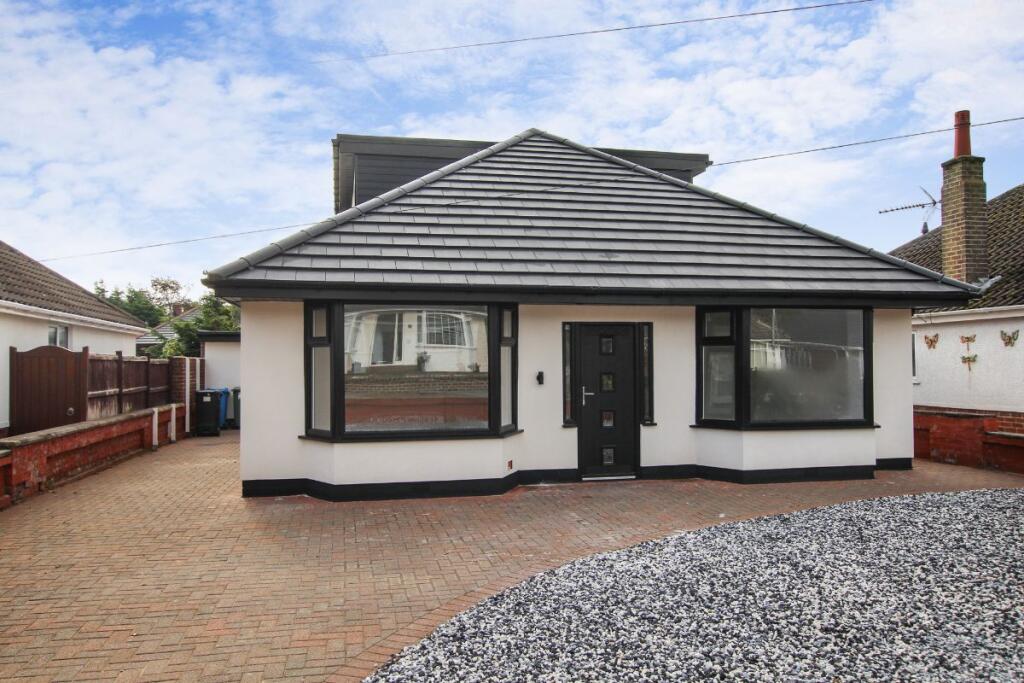 Main image of property: 206 St. Albans Road, St. Annes, FY8 3HU