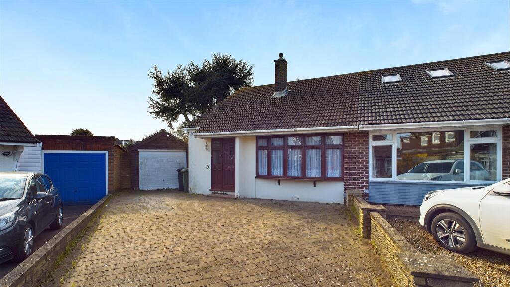 Main image of property: Brandon Close, Cheshunt
