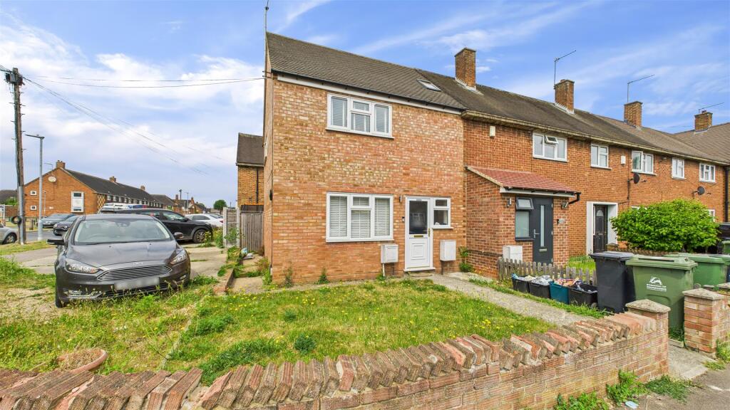 Main image of property: Whitefields Road, Cheshunt