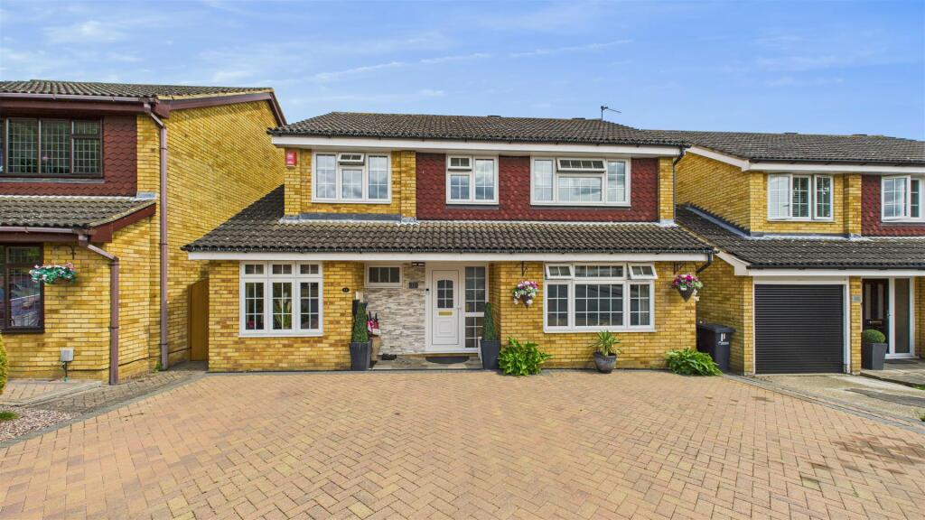 Main image of property: Tennand Close, Cheshunt, Waltham Cross