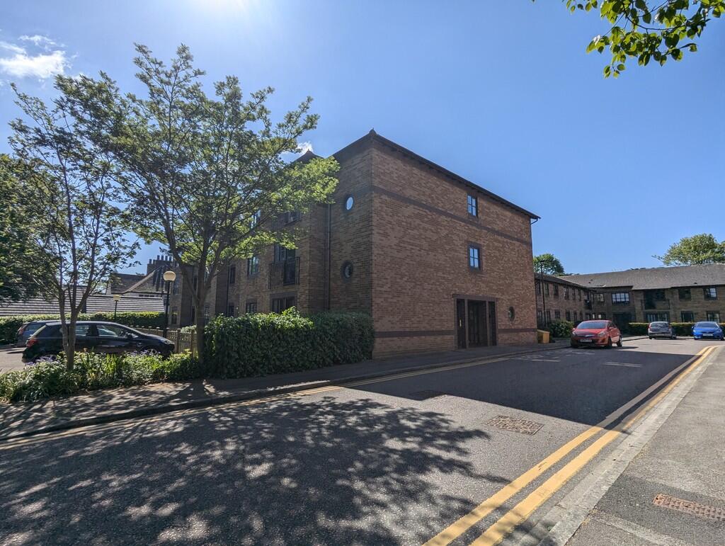 Main image of property: Wedderburn Lodge, Harrogate