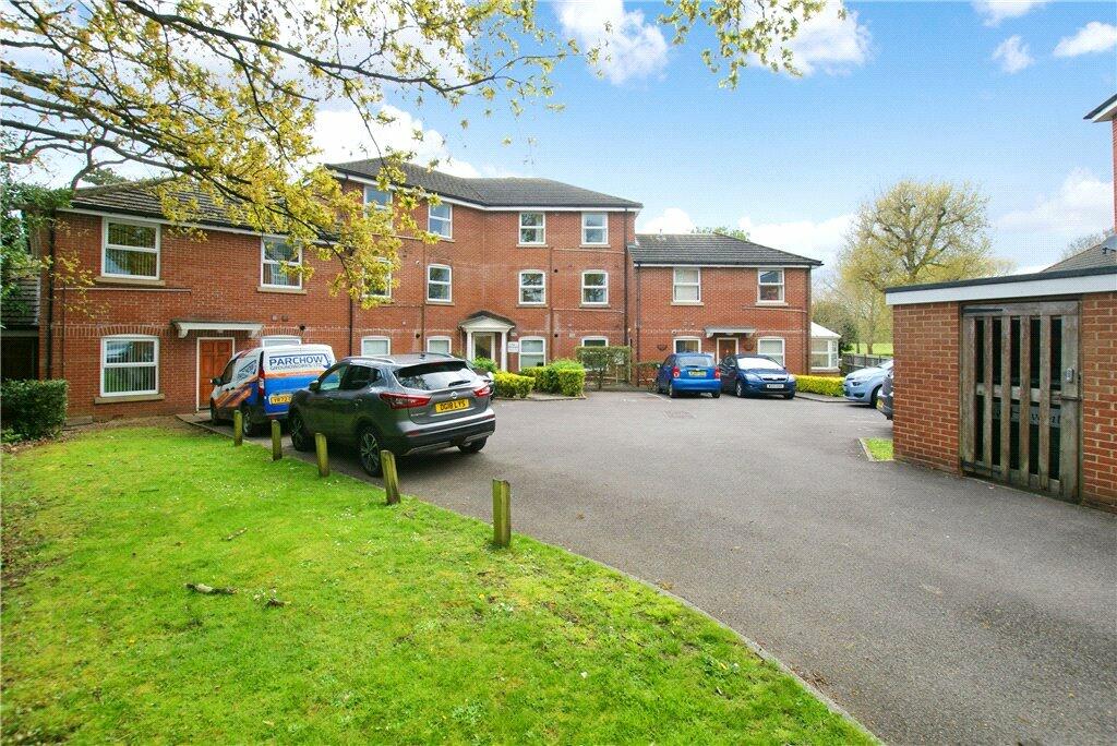 2 bedroom apartment for sale in New Brighton Road, Emsworth, Hampshire