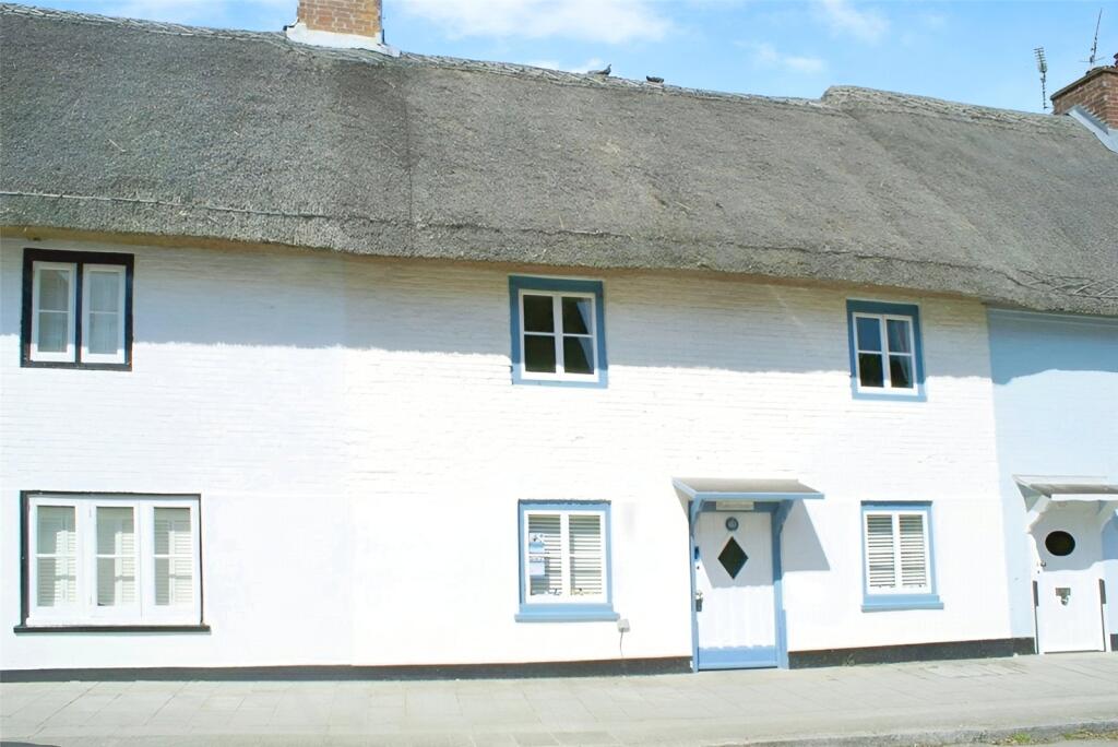 Main image of property: Langstone High Street, Langstone, Havant