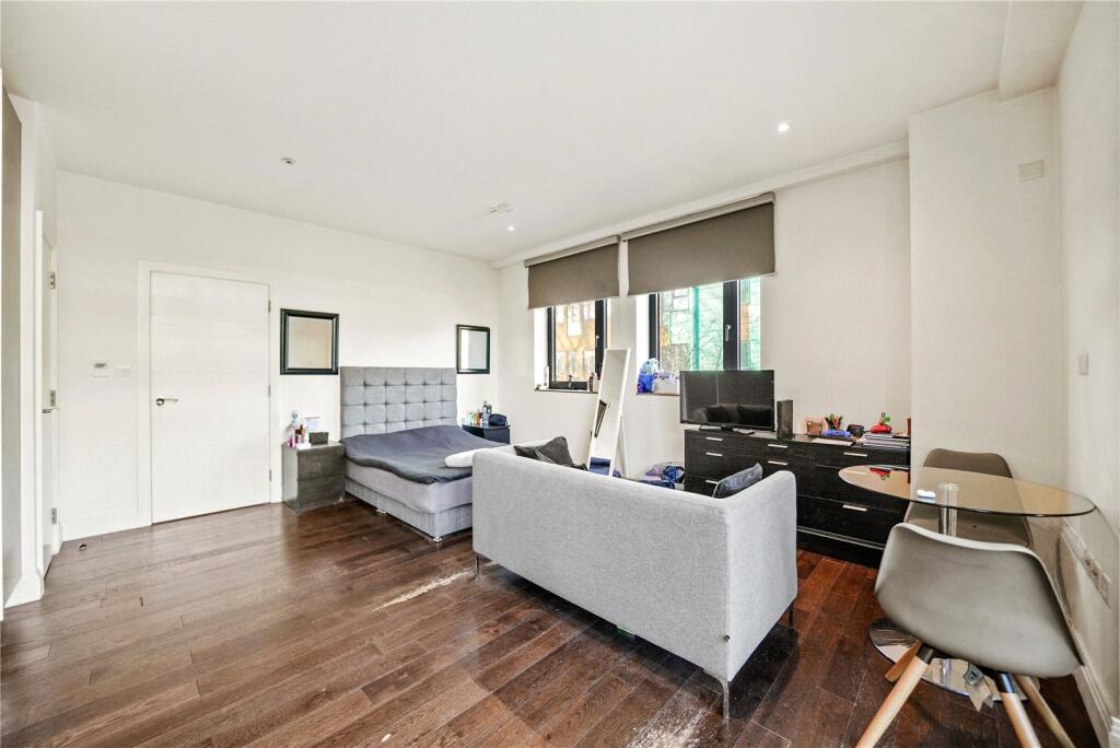 Main image of property: Jessop Court, Uxbridge, UB8