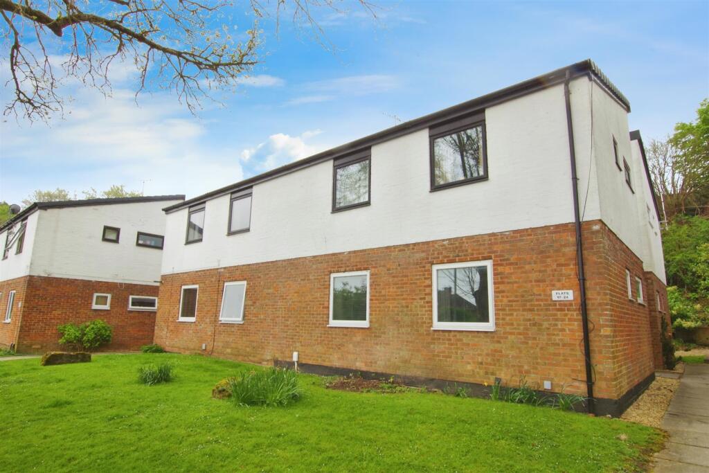 Main image of property: The Heights, Old Town, Swindon