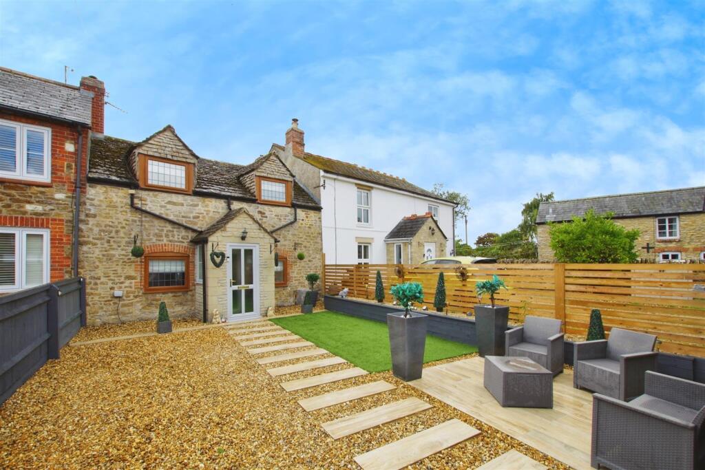 Main image of property: The Green, Highworth