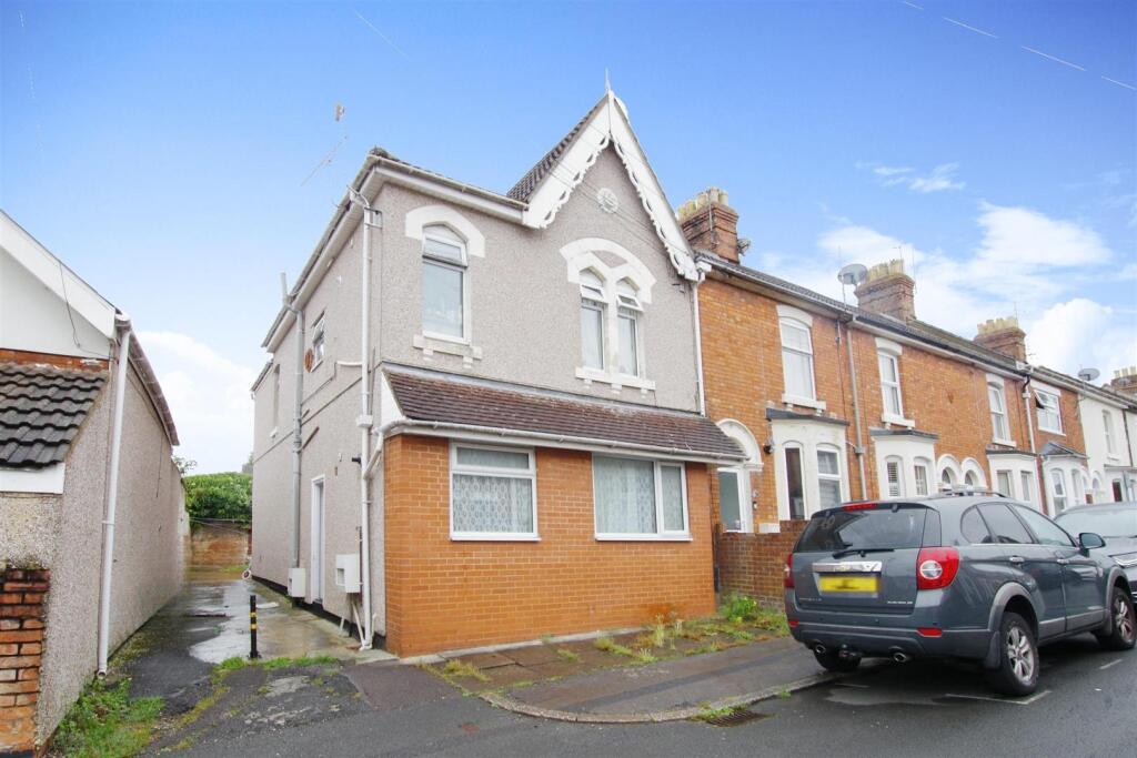 Main image of property: Hythe Road, Old Town, Swindon