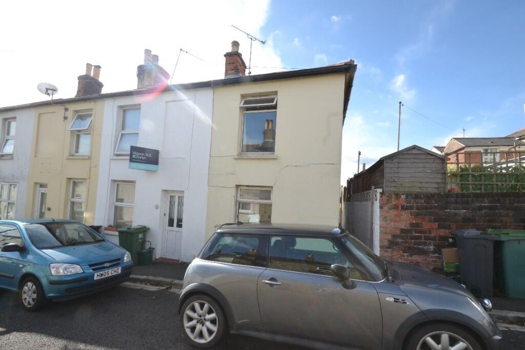 3 bedroom end of terrace house for sale in South Street, Ryde, Isle Of