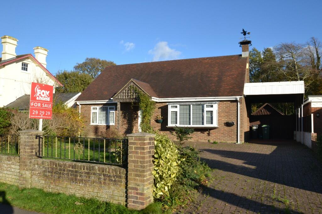 Main image of property: York Avenue, East Cowes, Isle Of Wight, PO32