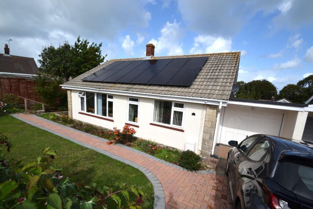 Main image of property: Queens Walk, Ryde, Isle Of Wight, PO33