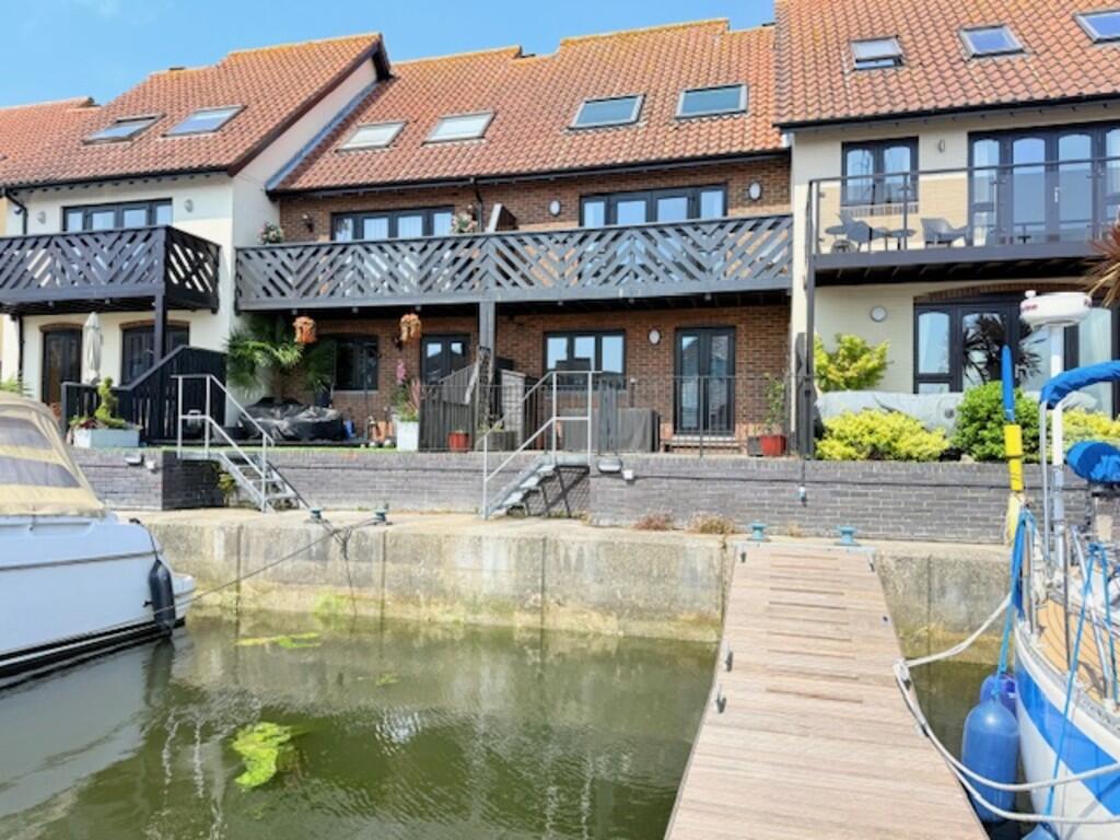 Main image of property: Velsheda Court, Hythe, Southampton