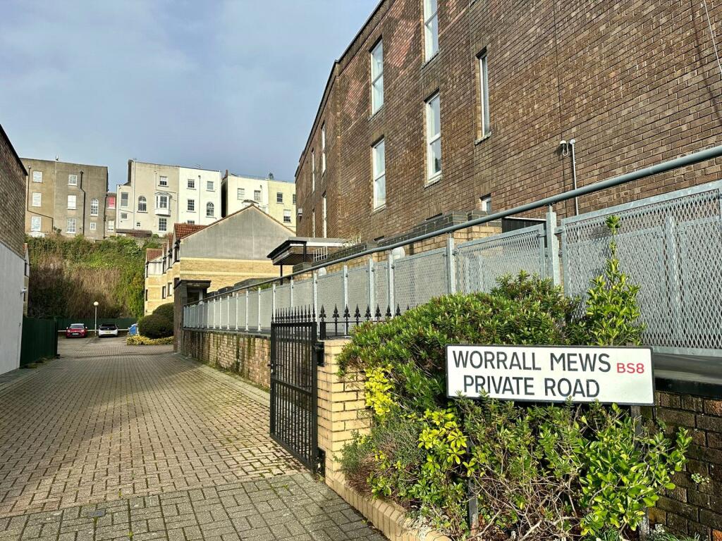 Additional property image - Clifton, Worrall Mews, BS8 2HF