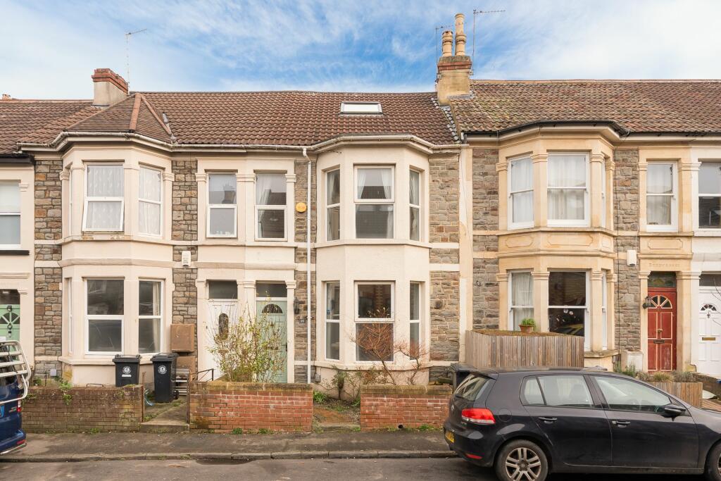 2 bedroom terraced house for sale in Beaconsfield Road, St. BS5