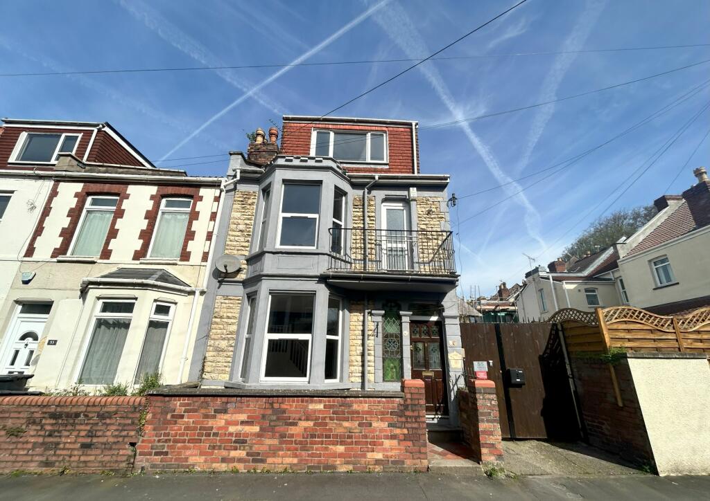 5 bedroom end of terrace house for rent in Sloan Street, Bristol, BS5