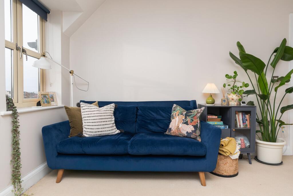 Additional property image - Park Edge, Church Road, St. George