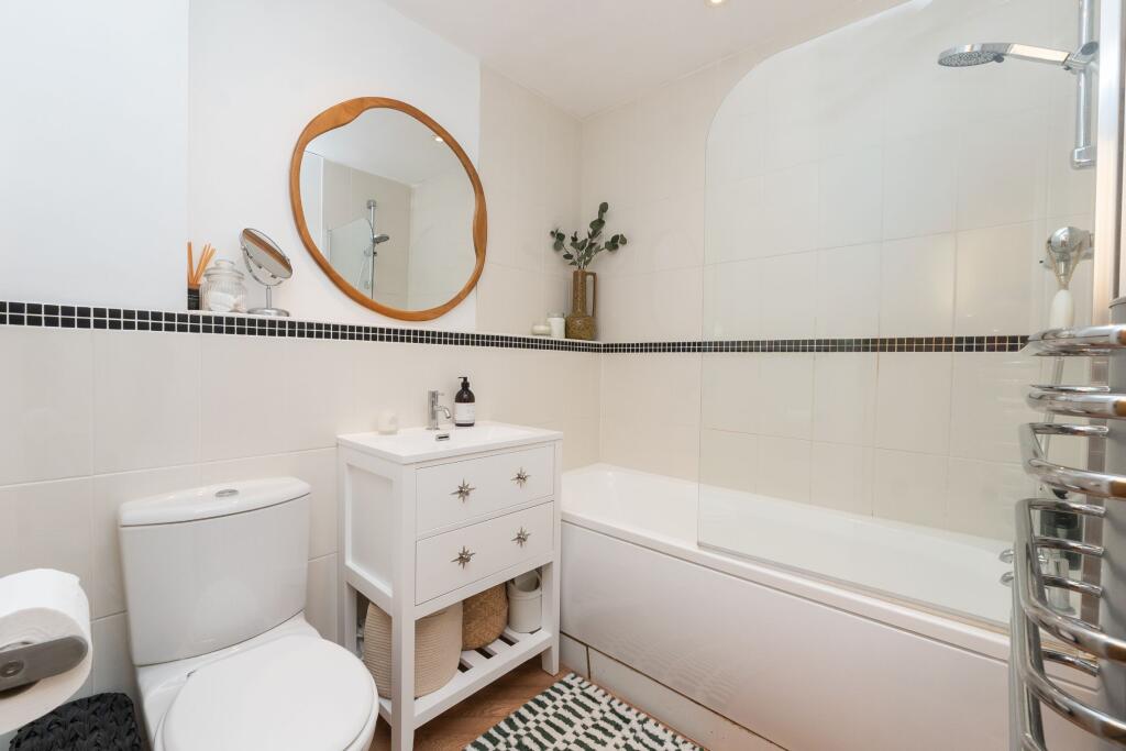 Additional property image - Park Edge, Church Road, St. George