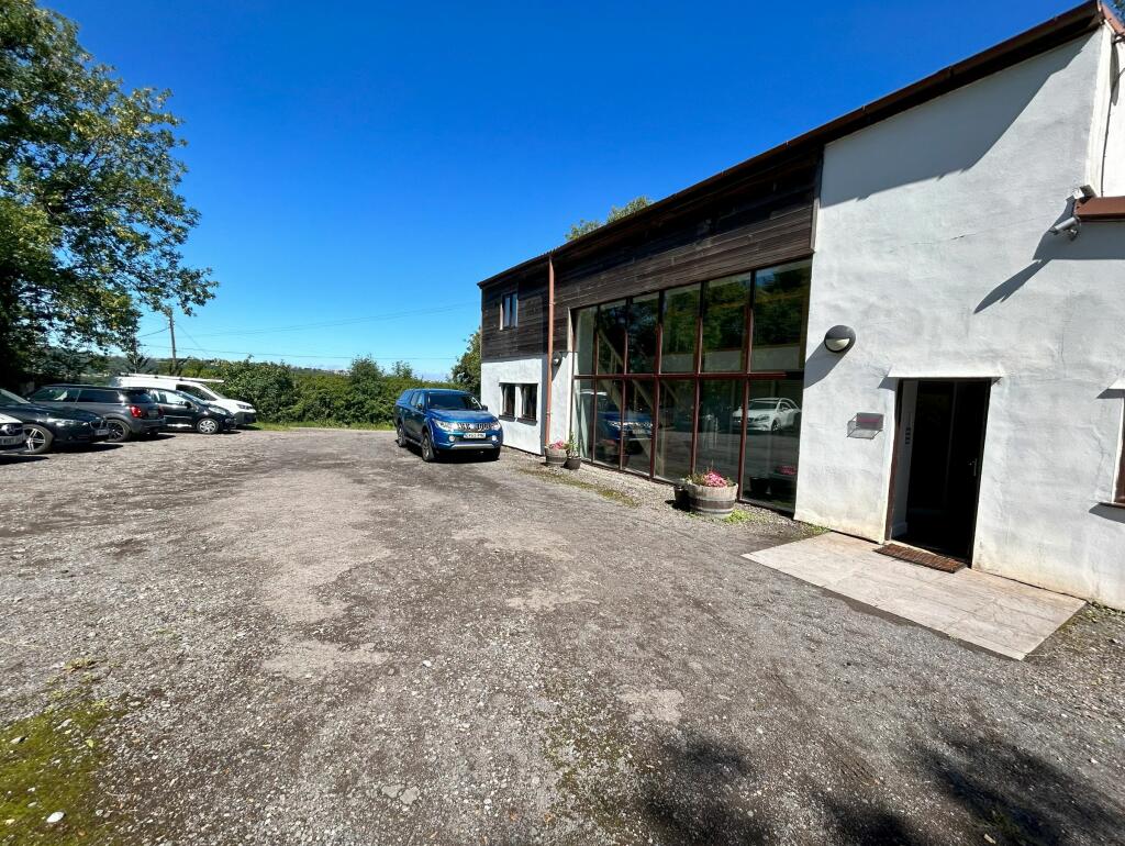 Additional property image - Caswell Park
